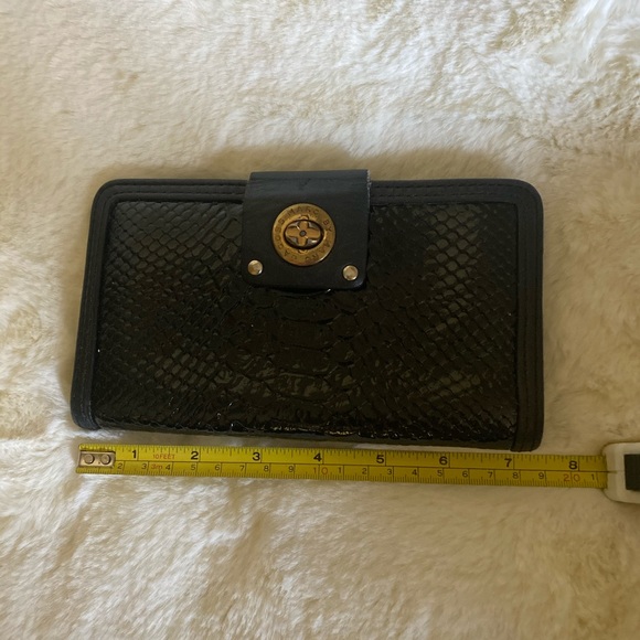 Marc by Marc Jacobs patent python print - Picture 1 of 8